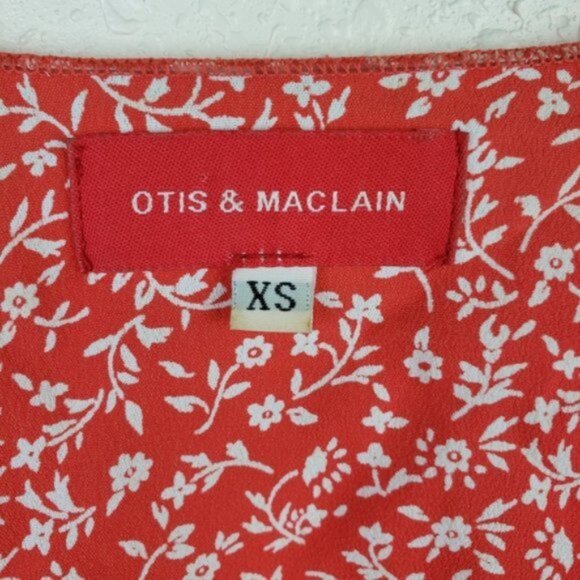 Revolve OTIS & MACLAIN Cropped Floral Top Blouse Oversized size XS Microfloral - Picture 4 of 11